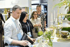 采用收受接管家电